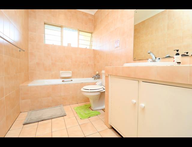 4 BEDROOM HOUSE FOR SALE IN PARKMORE